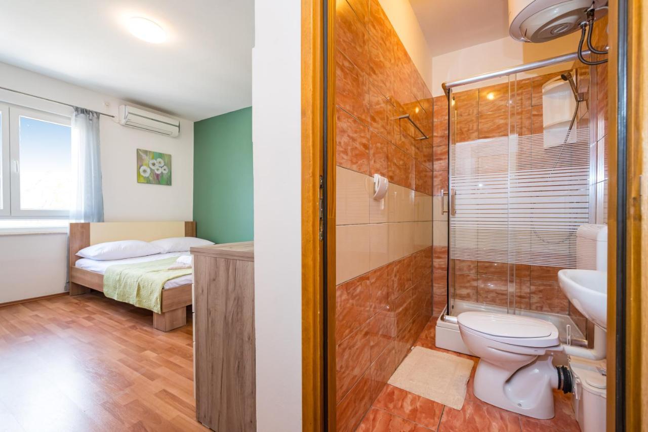Studio And Rooms Zadar City Wall Εξωτερικό φωτογραφία