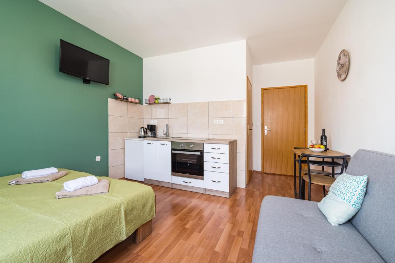 Studio And Rooms Zadar City Wall Εξωτερικό φωτογραφία