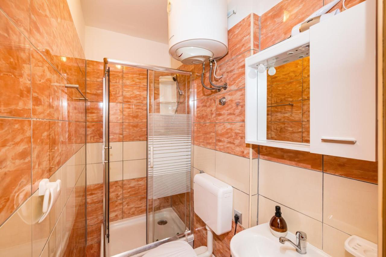 Studio And Rooms Zadar City Wall Εξωτερικό φωτογραφία