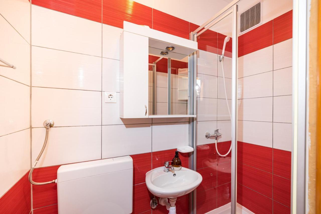 Studio And Rooms Zadar City Wall Εξωτερικό φωτογραφία