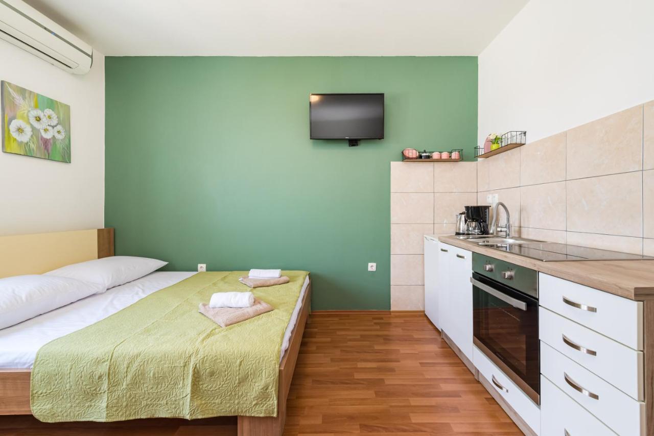 Studio And Rooms Zadar City Wall Εξωτερικό φωτογραφία