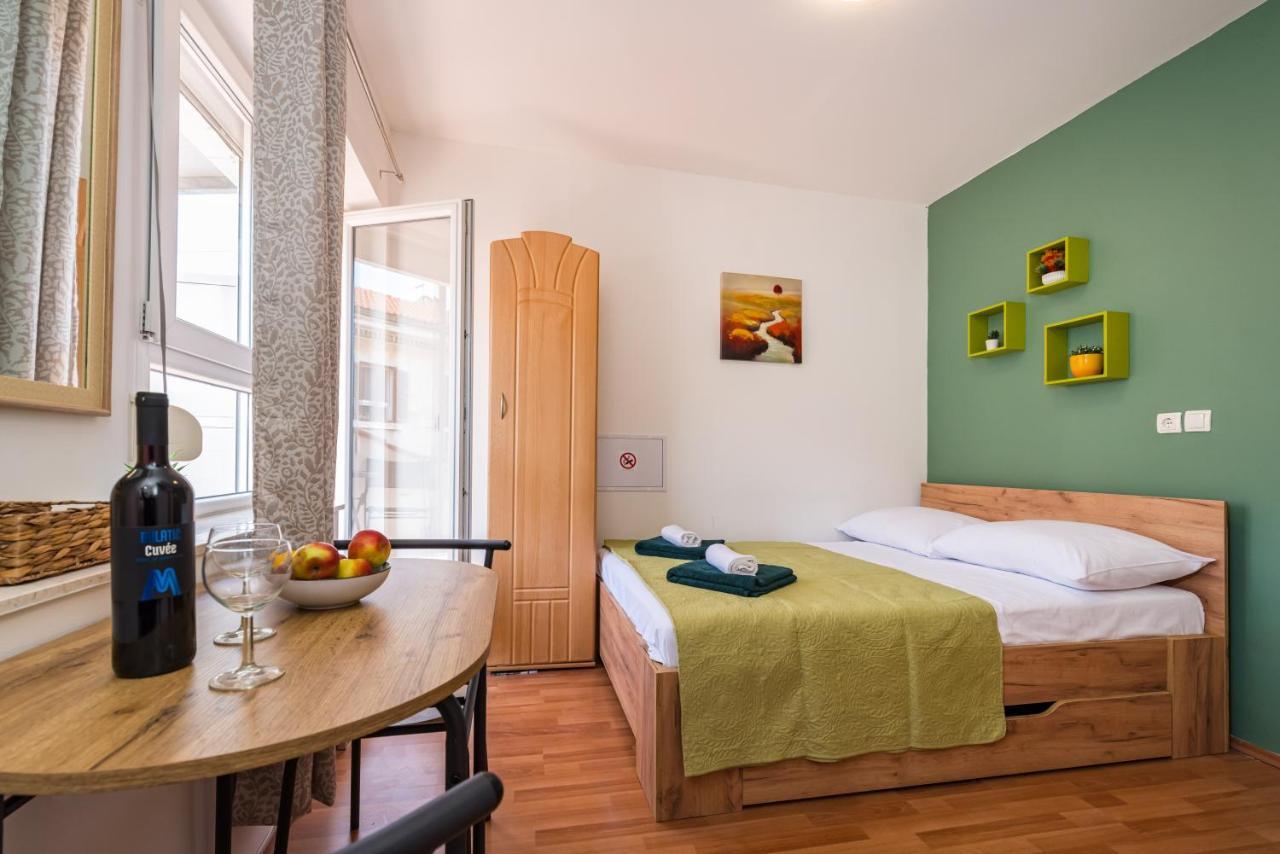 Studio And Rooms Zadar City Wall Εξωτερικό φωτογραφία